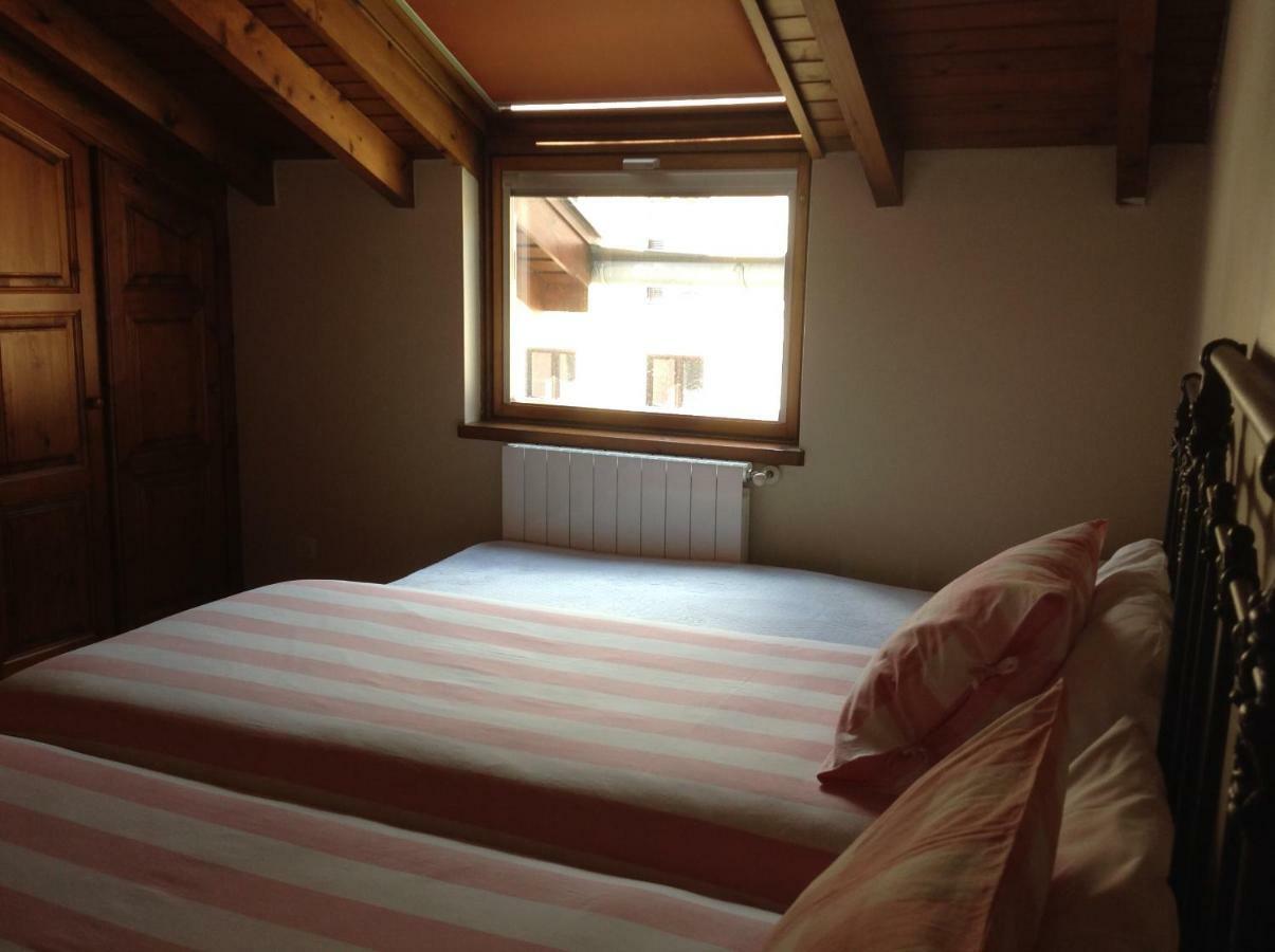 Appartement Casa De La Tila à Arenas De Cabrales Extérieur photo